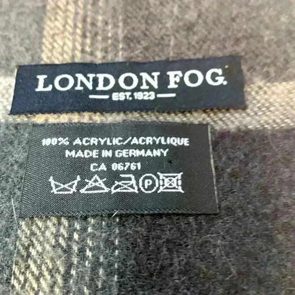 London Fog NWOT men’s  100% acrylic winter scarf 64“ x 11 3/4” - Picture 2 of 4